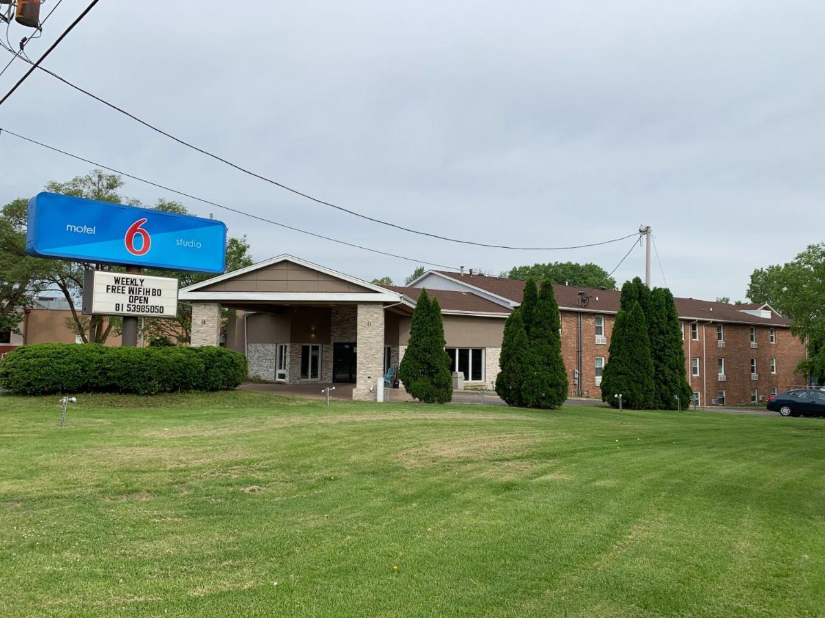 Studio 6 Rockford Exterior photo